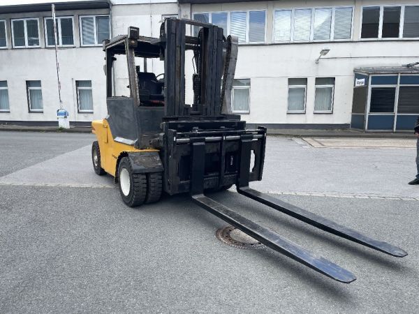 柴油叉车 Jungheinrich DFG 80 DK - 8to/Triplex4500HH/6Ventil/Neue Reifen/ohneUVV