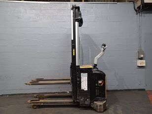 托盘堆垛机 Caterpillar NSV16Ni