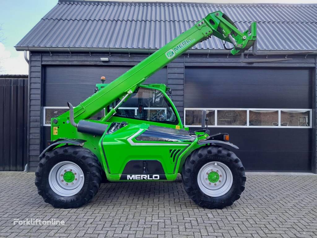 伸缩臂叉装机 Merlo TF 38.7 CS 120 verreiker geveerde cabine